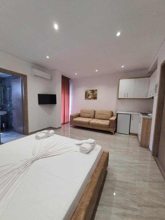 The Sunset View Appartement Sarandë Buitenkant foto