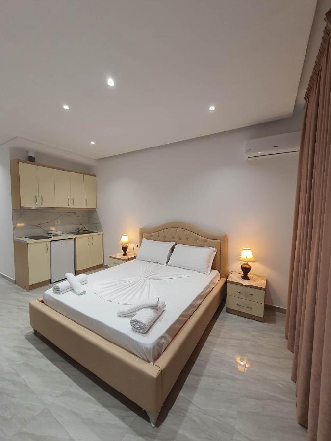 The Sunset View Appartement Sarandë Buitenkant foto