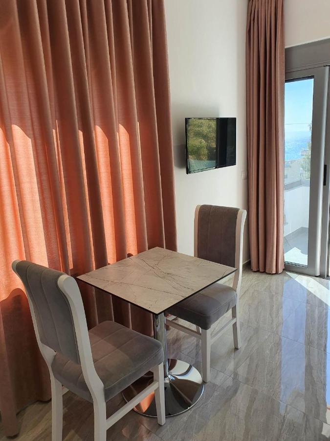 The Sunset View Appartement Sarandë Buitenkant foto